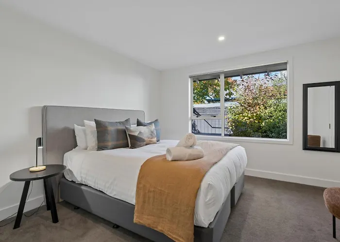 Holiday home Emerald Oasis By Sotheby's Luxury Homes Wanaka